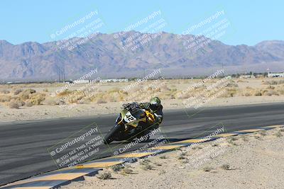 media/Jan-10-2025-CVMA Friday Practice (Fri) [[489e0da257]]/Group 4 and Trackday/Session 2 (Turn 4 Inside)/